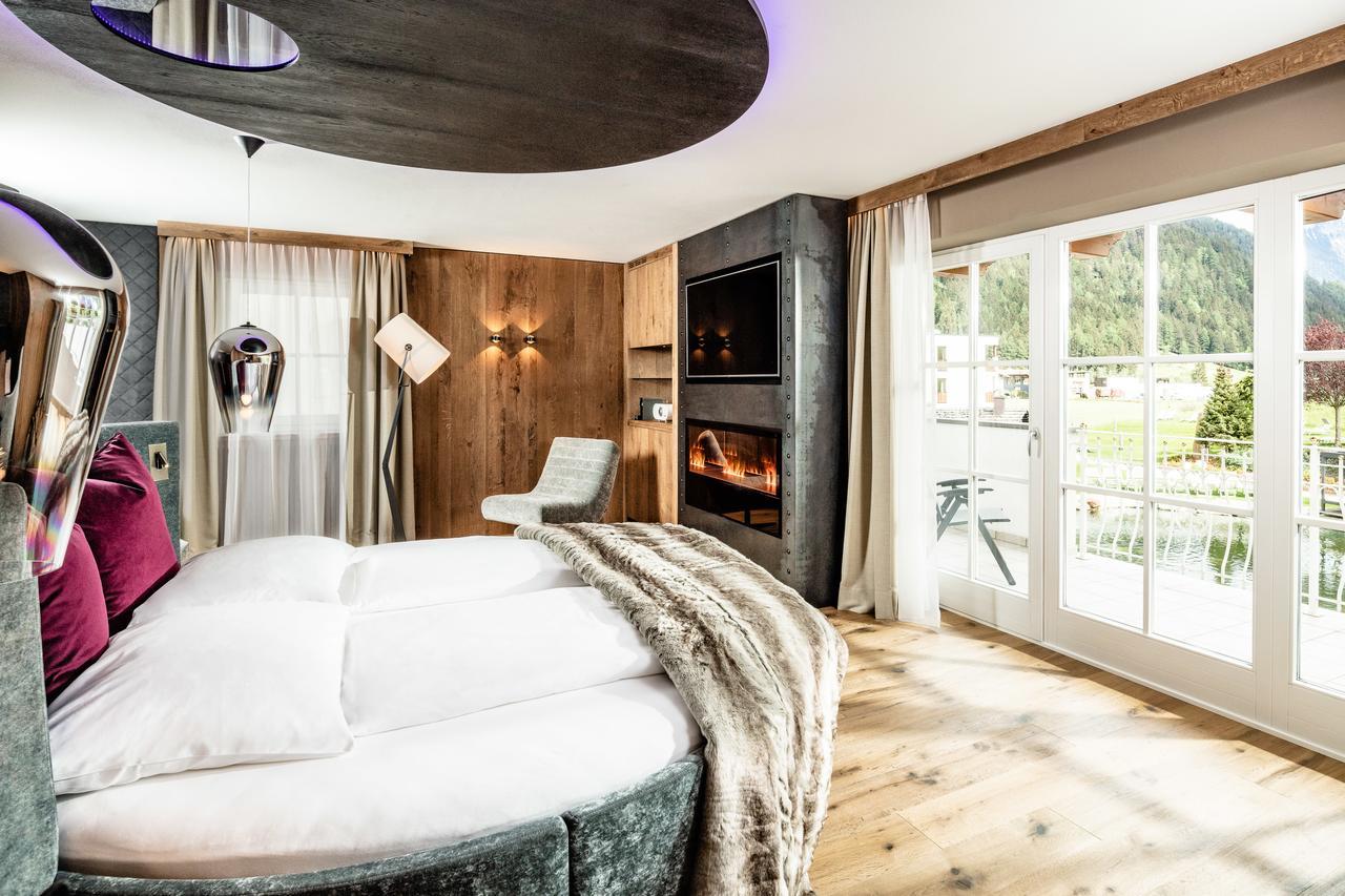 Alpine Luxury Spa Resort Schwarzenstein Lutago Exteriér fotografie